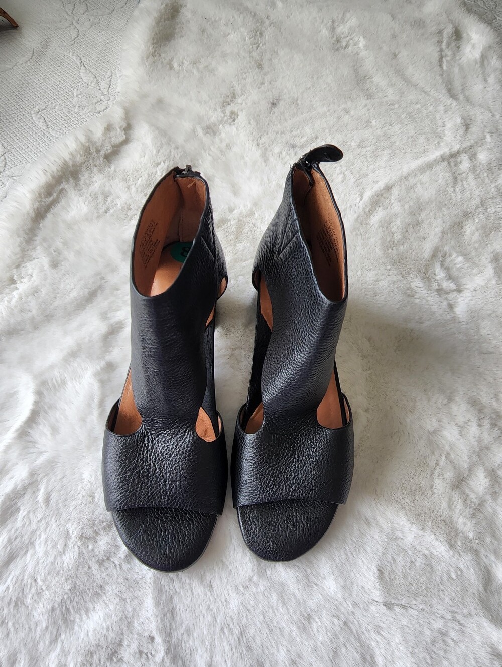 gentle souls Black Open-Toe Cutout Leather Heeled Sandals